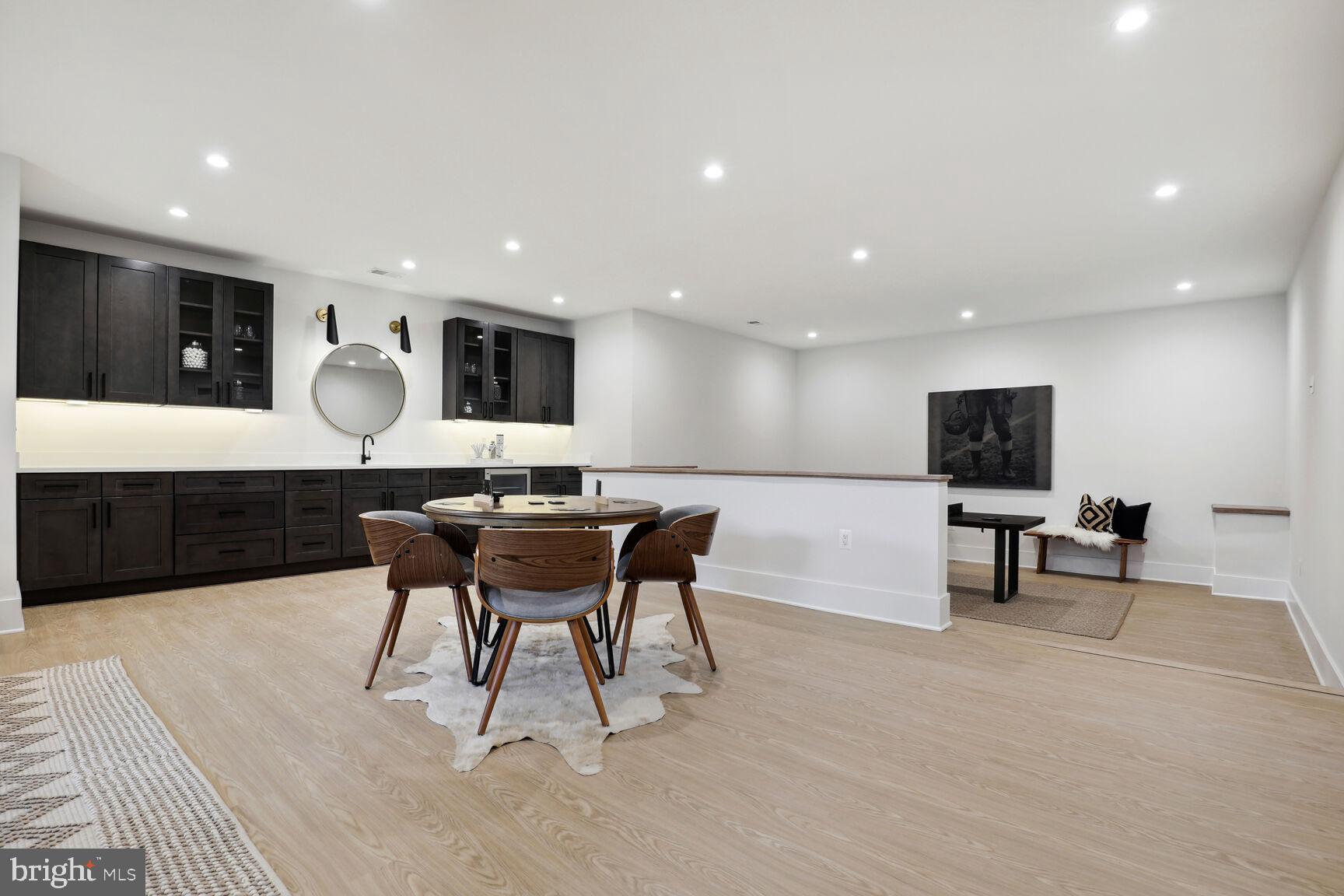 CHESTERBROOK GARDENS - Residential