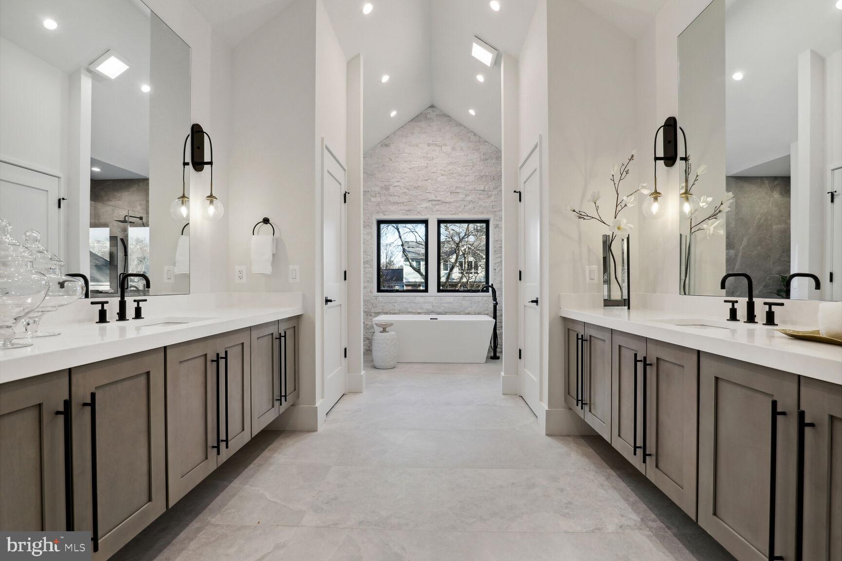 CHESTERBROOK GARDENS - Residential