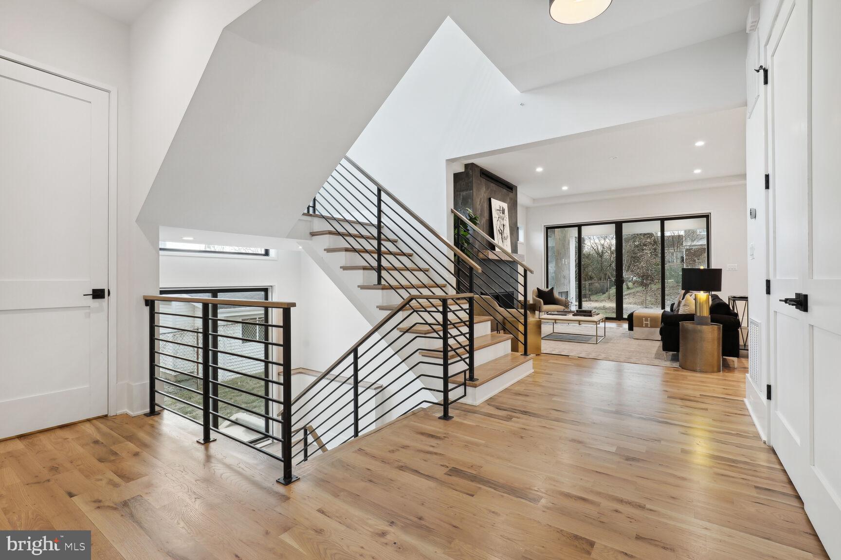 CHESTERBROOK GARDENS - Residential