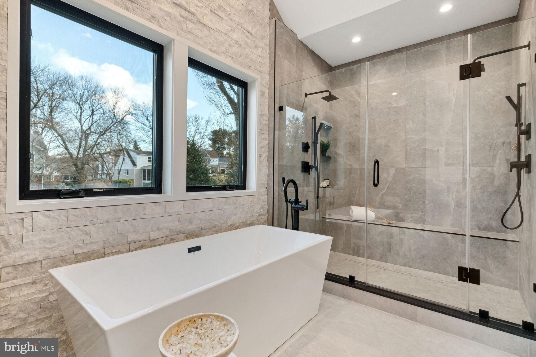 CHESTERBROOK GARDENS - Residential