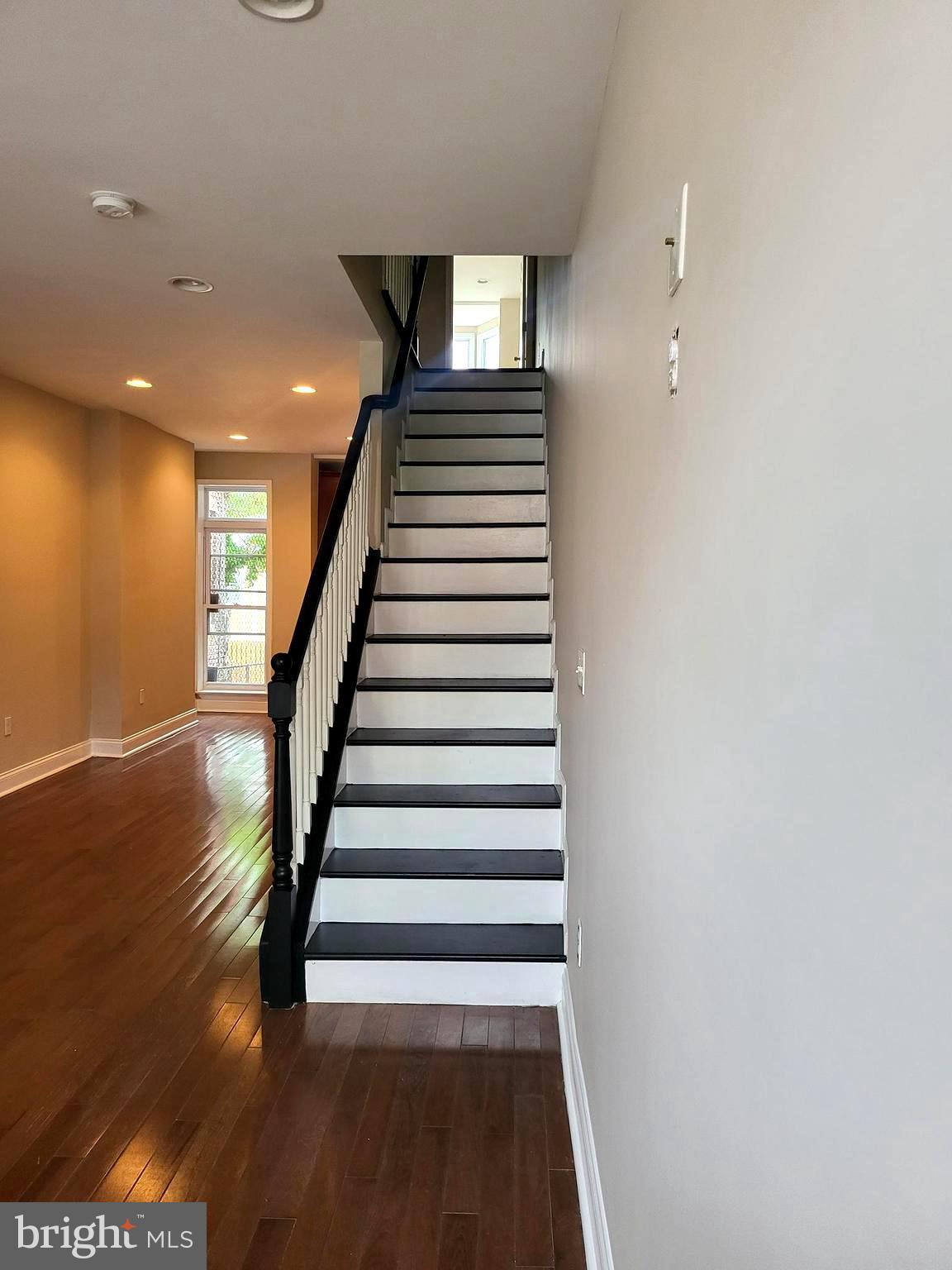 OLIVER - Residential