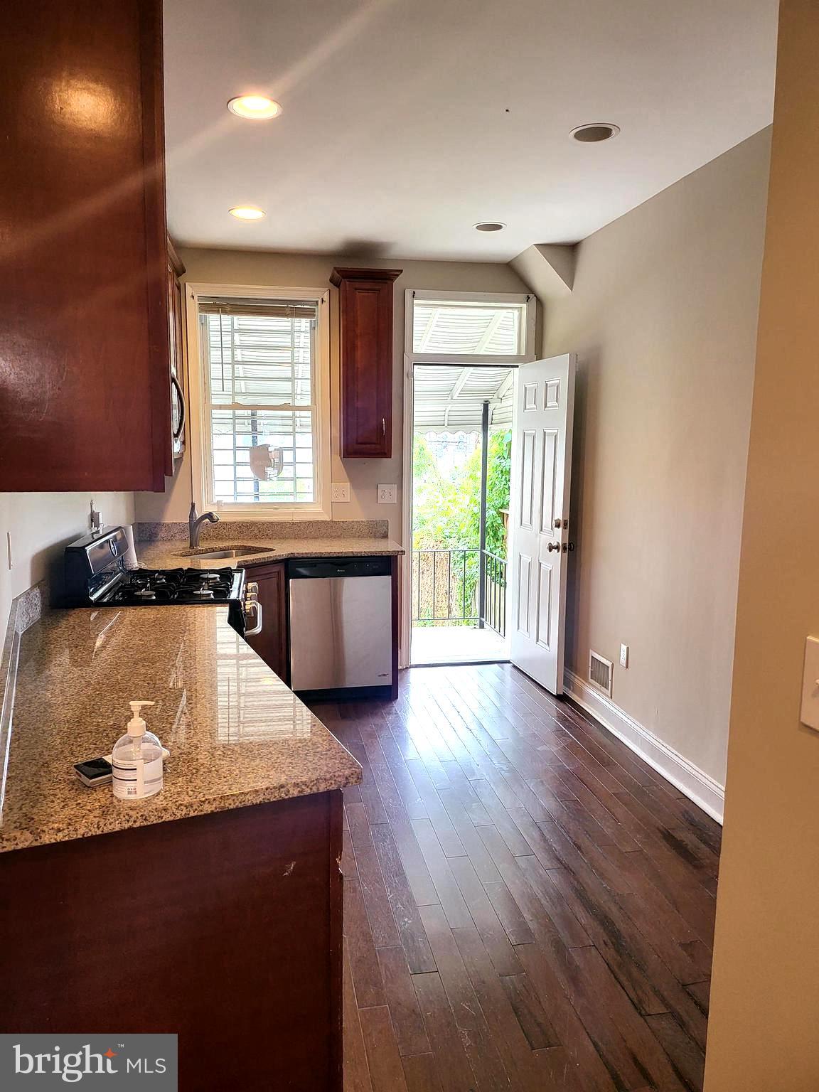 OLIVER - Residential