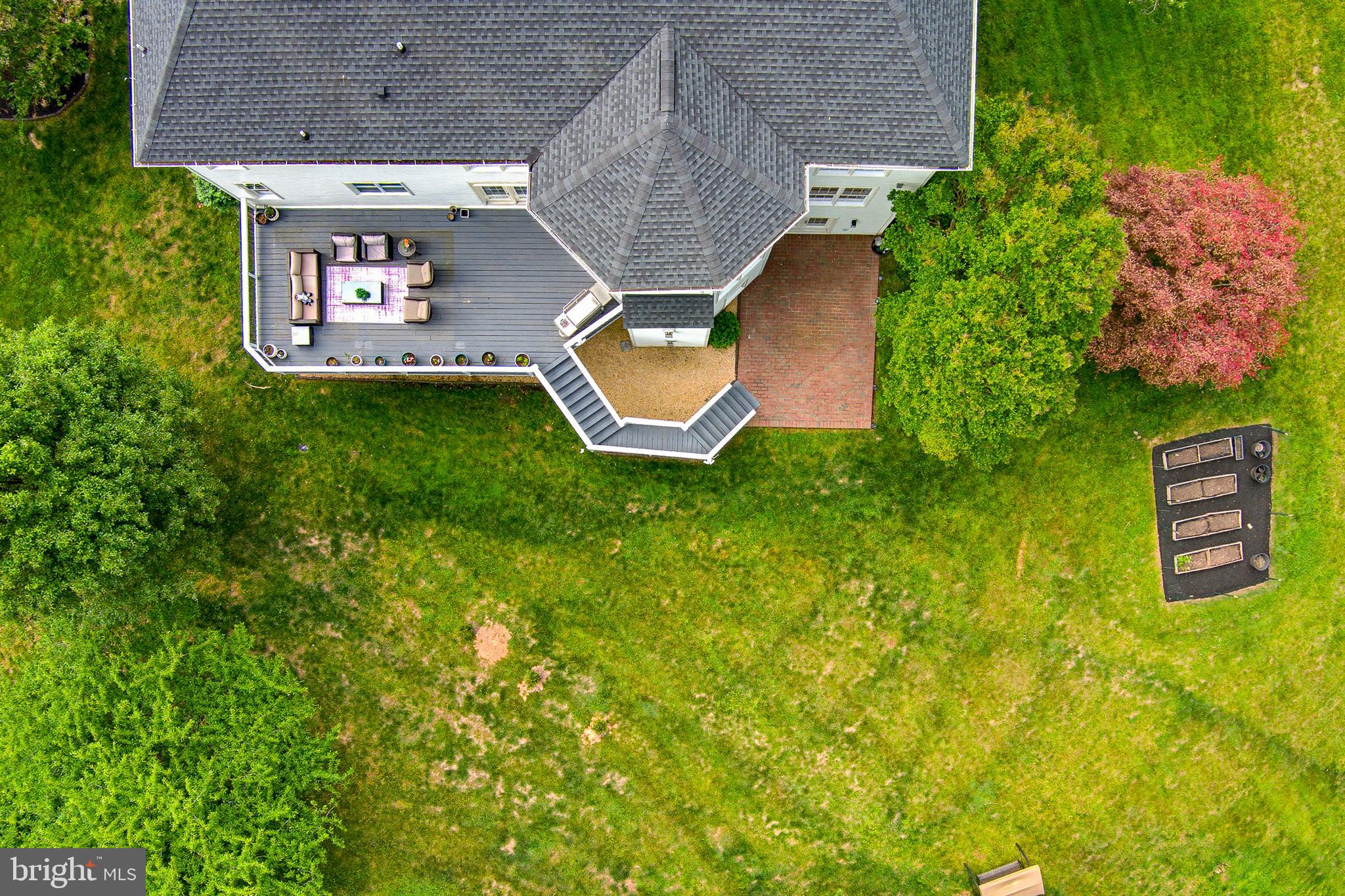 HAMPSHIRE GREENS - Residential