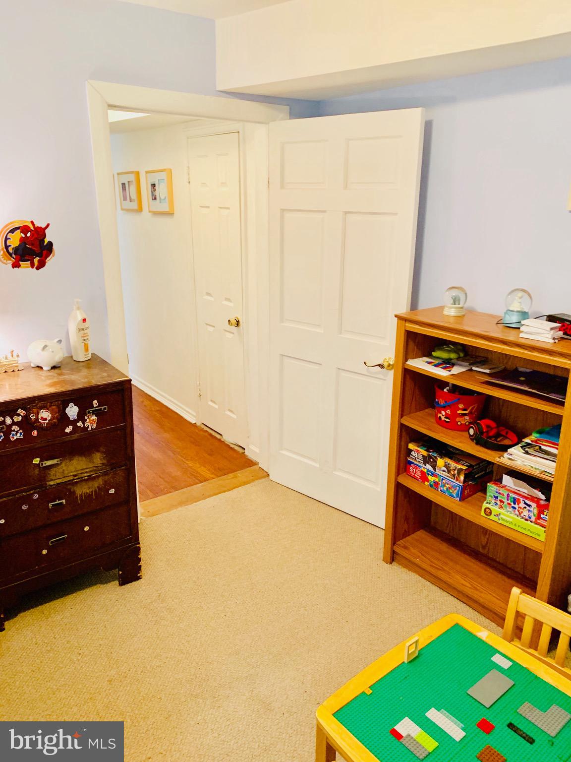 HYATTSVILLE - Residential