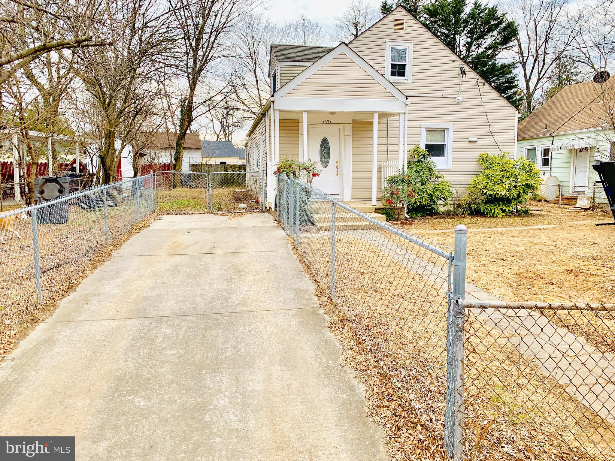 HYATTSVILLE - Residential