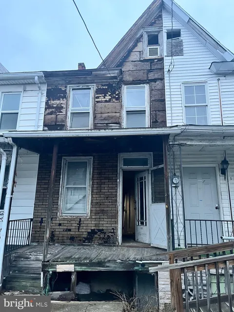 115 N Locust Street, Mount Carmel, PA MLS: PANU2002140