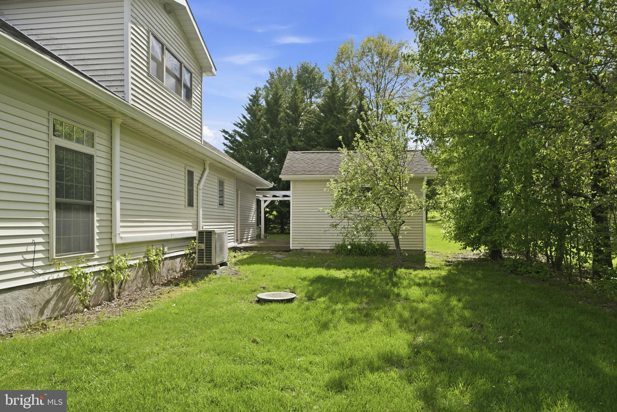 LAKE HERITAGE - Residential