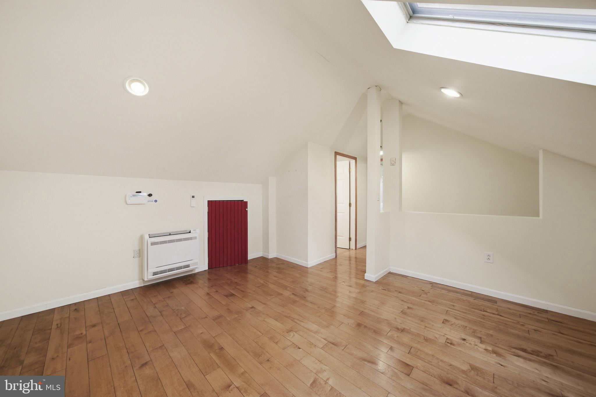 LAKE HERITAGE - Residential