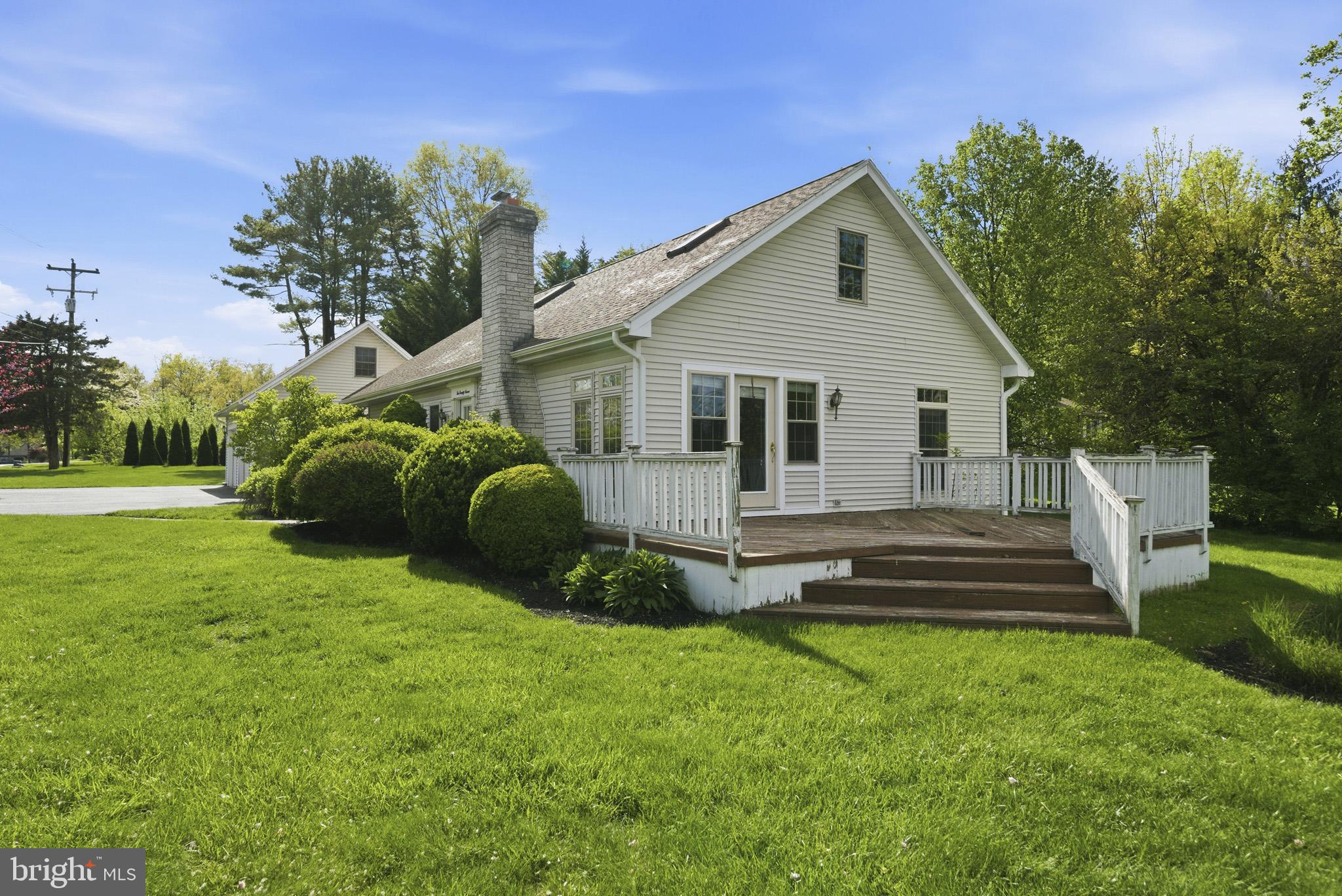 227 HERITAGE DRIVE