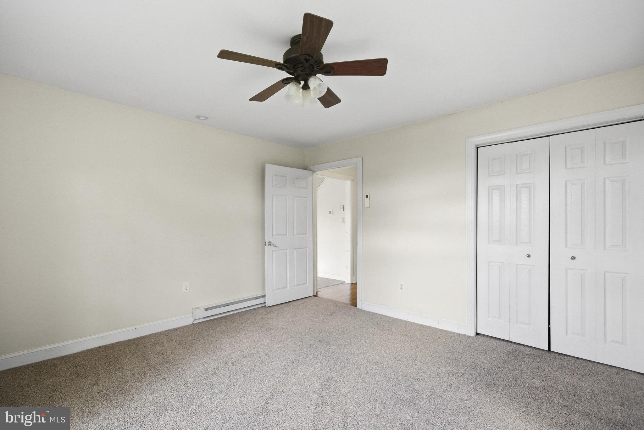 LAKE HERITAGE - Residential