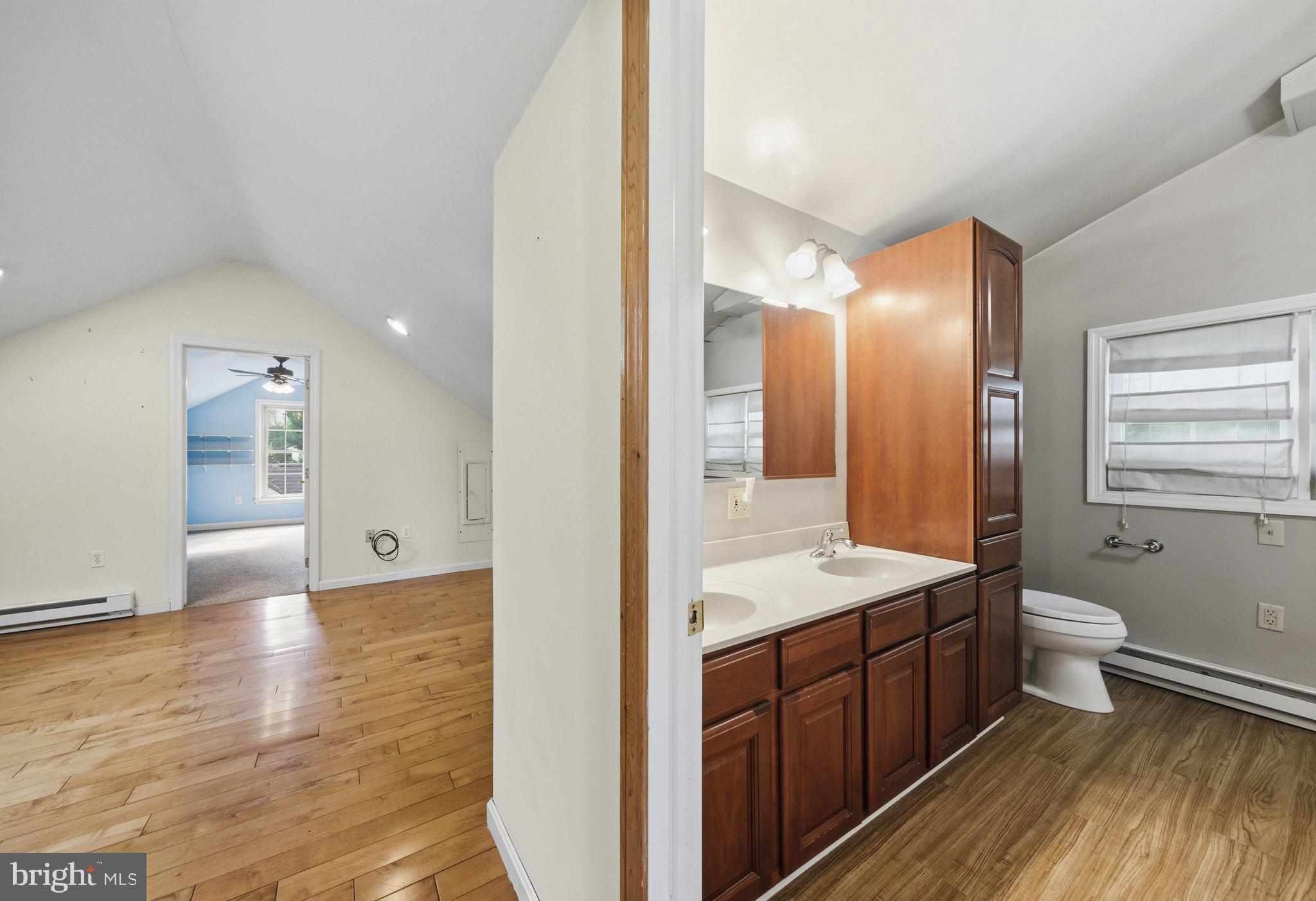 LAKE HERITAGE - Residential