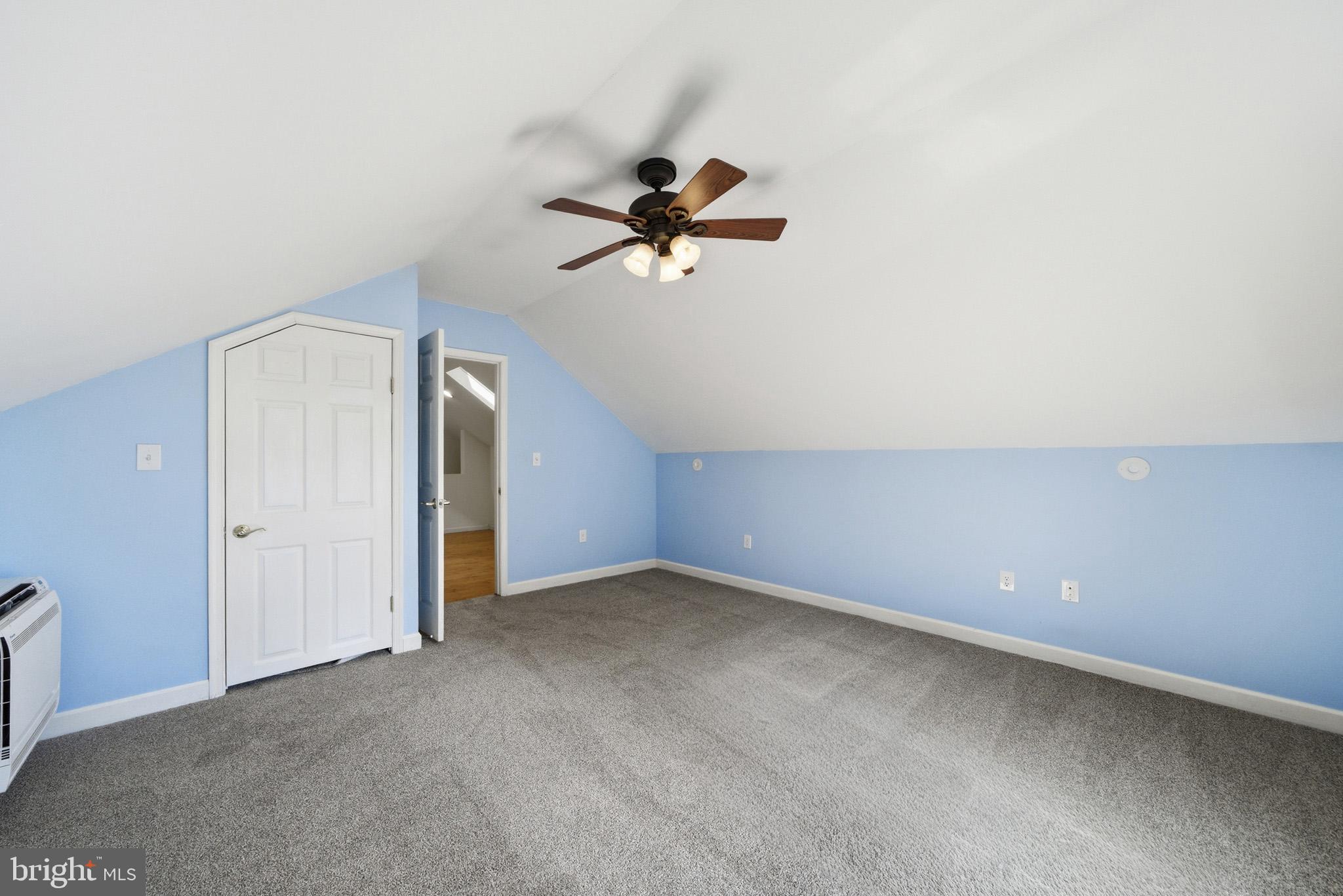 LAKE HERITAGE - Residential