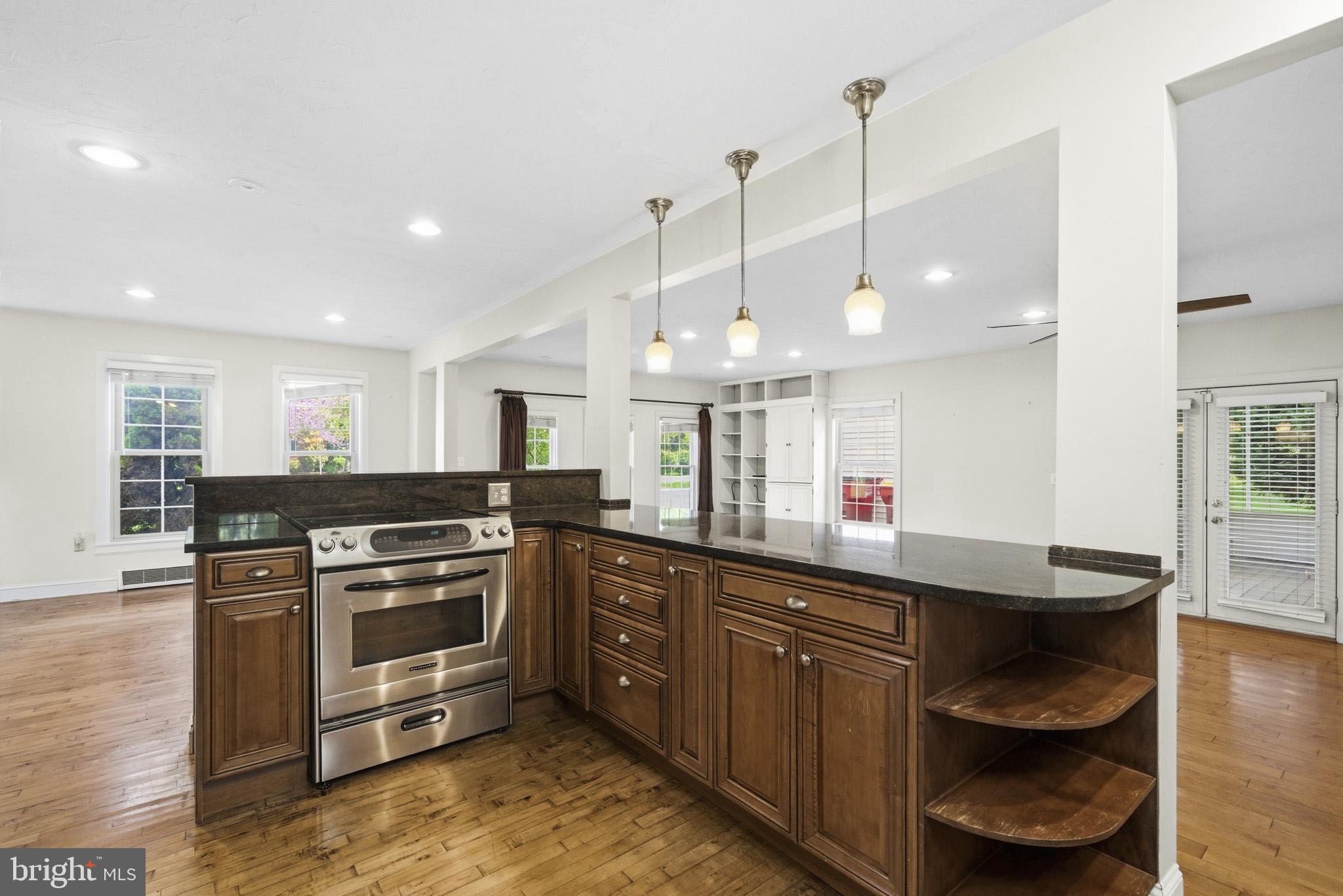 LAKE HERITAGE - Residential