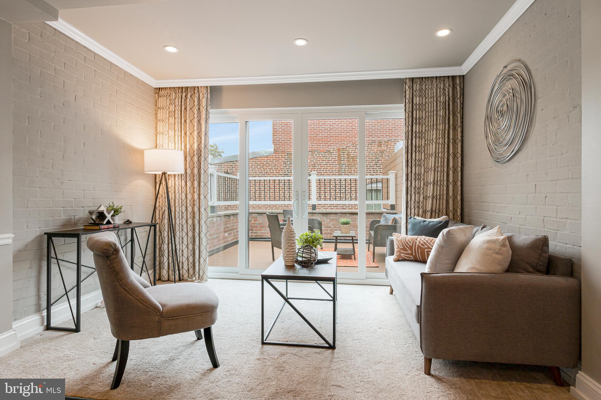 418 SEWARD SQUARE SE 3