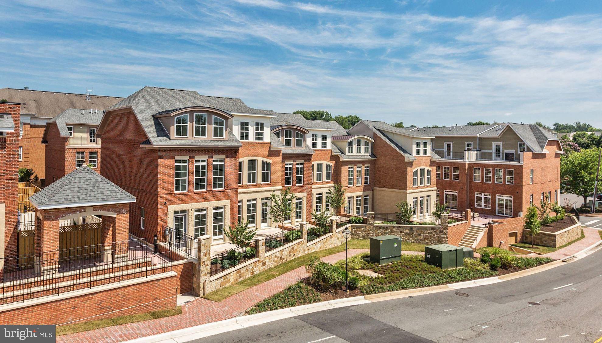 MAYFAIR ON MAIN - Residential