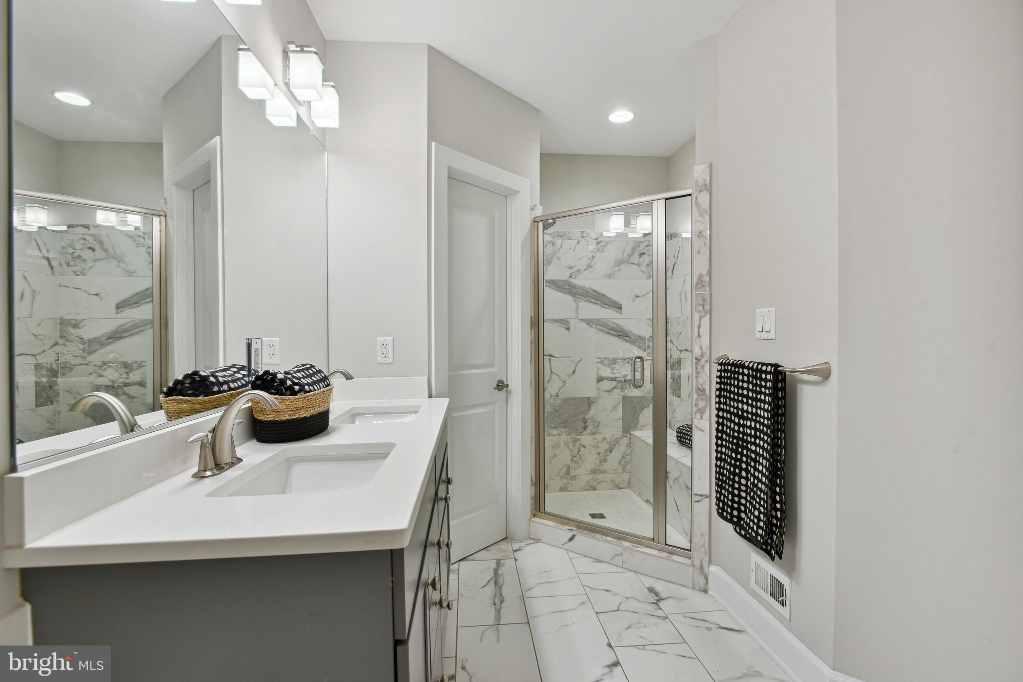 MAYFAIR ON MAIN - Residential