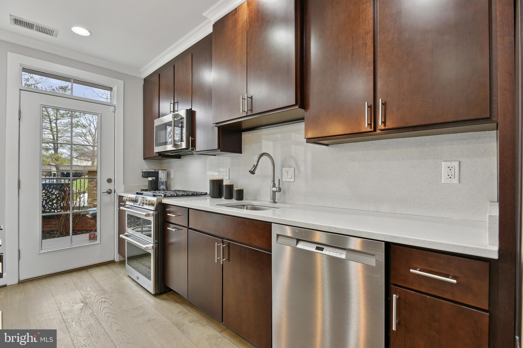 MAYFAIR ON MAIN - Residential