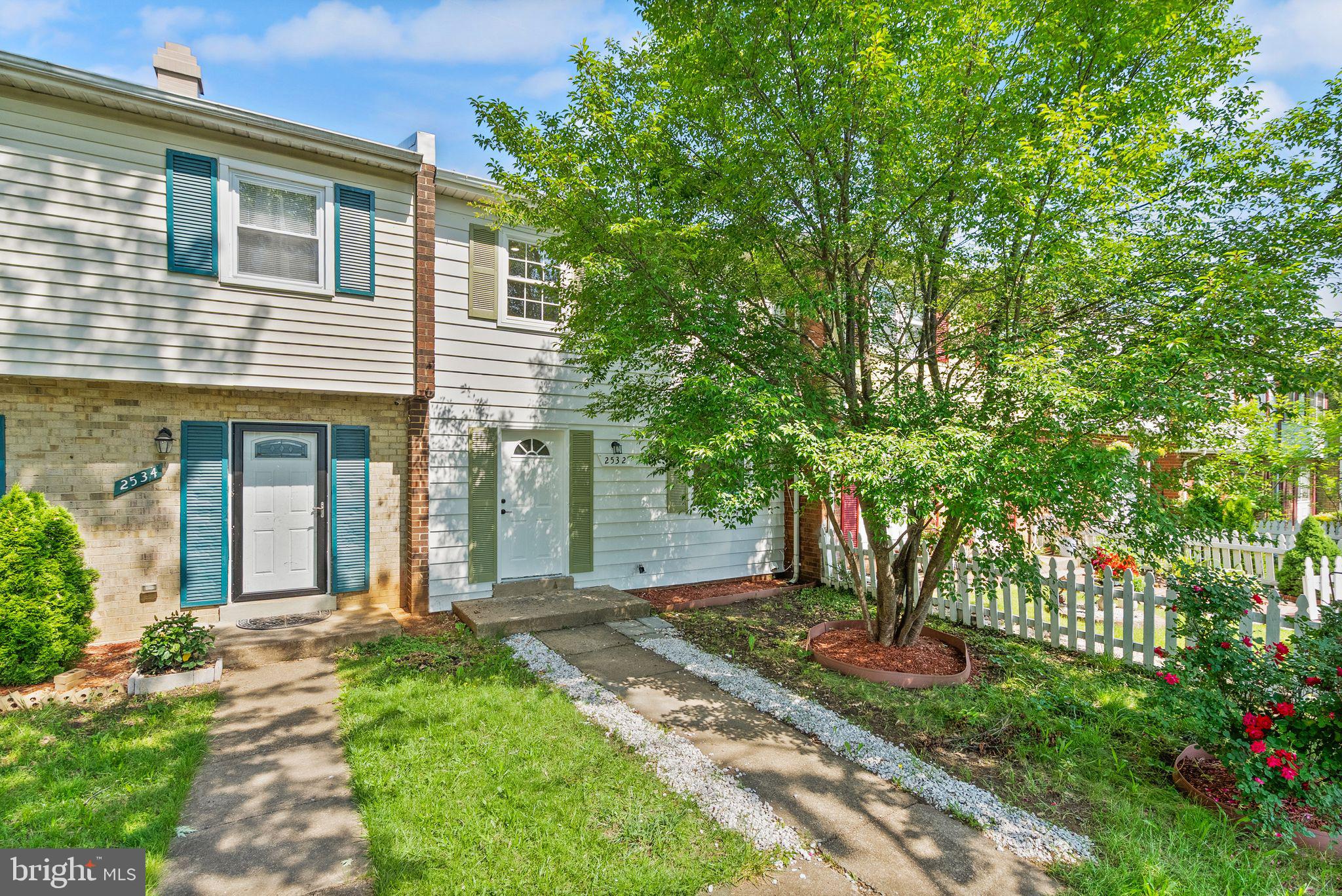 2532 SEDGEWICK PLACE