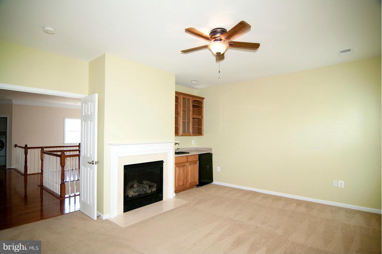 NORTHAMPTON - Residential
