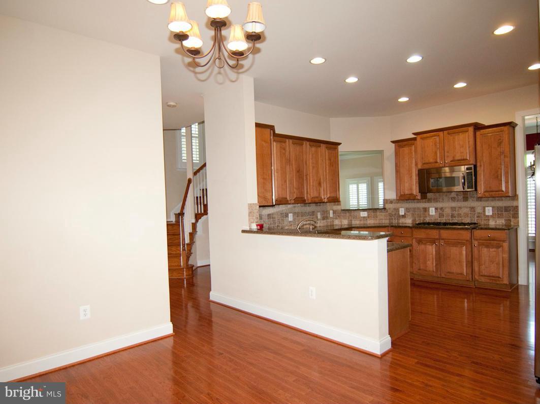 NORTHAMPTON - Residential