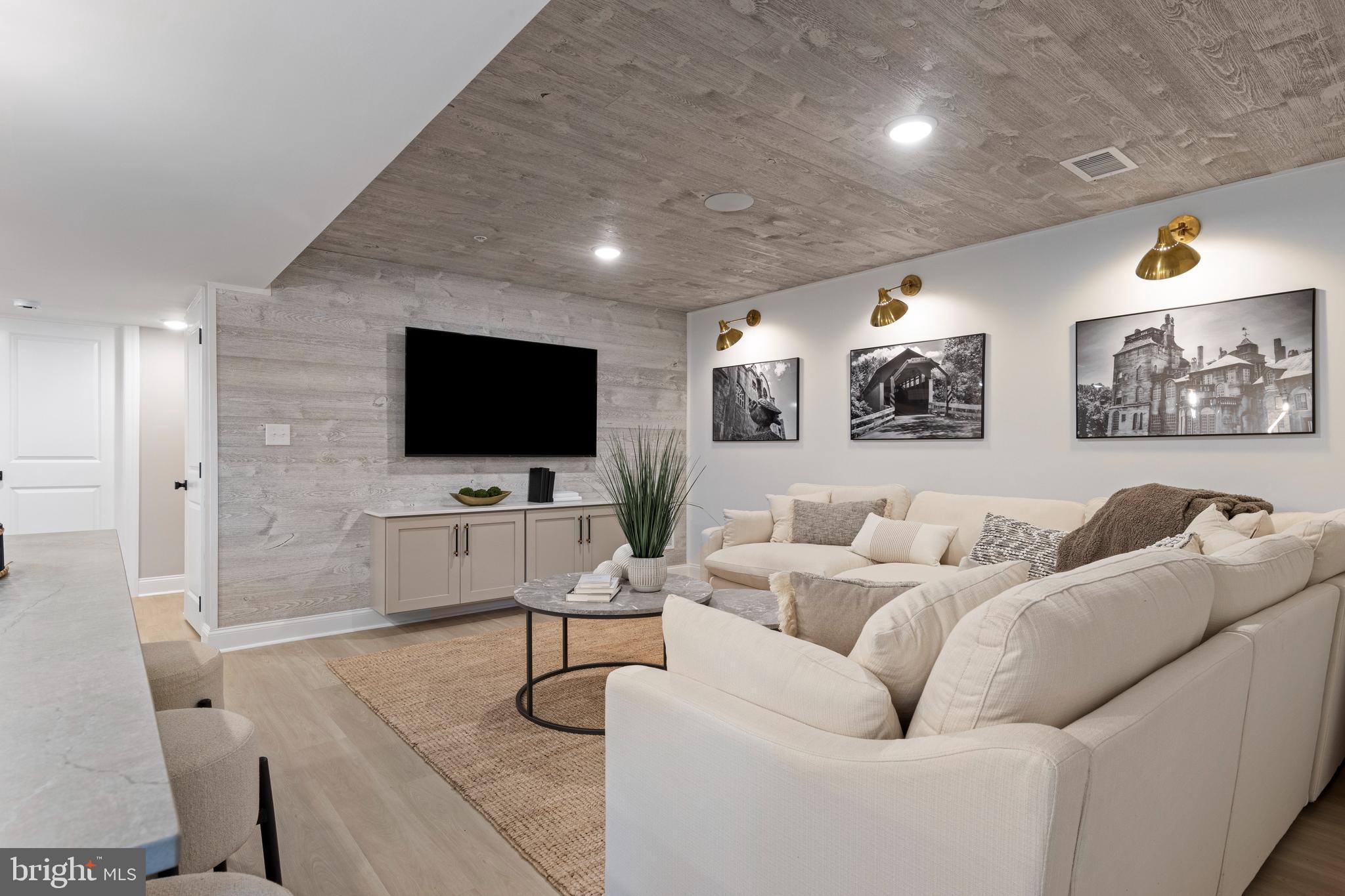 HIGHPOINT AT NEW BRITAIN - Residential