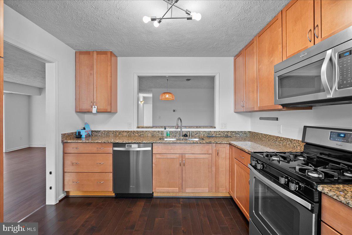 2228 HUNTERS RUN DRIVE 2228