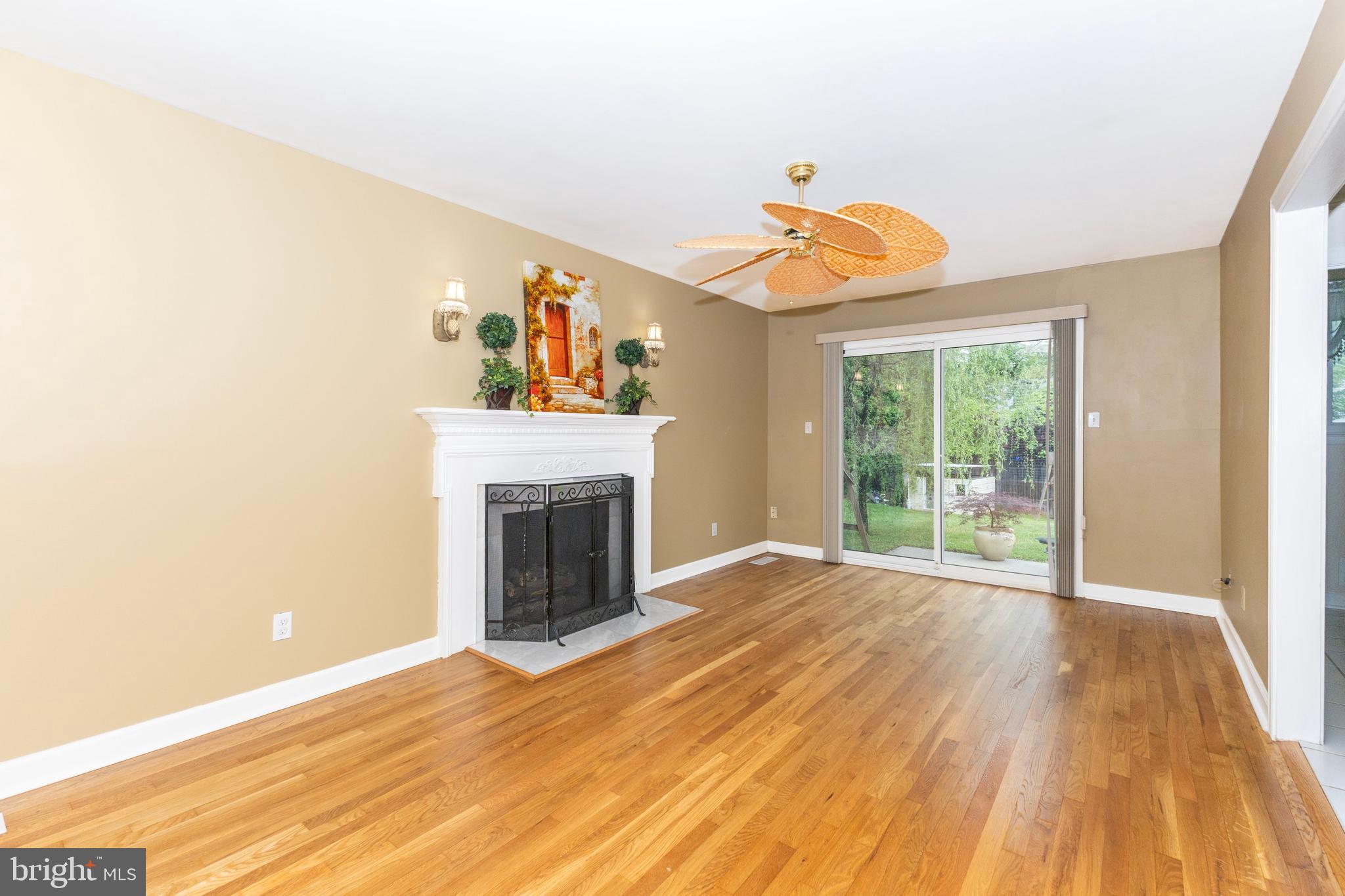 FOX CHAPEL - Residential