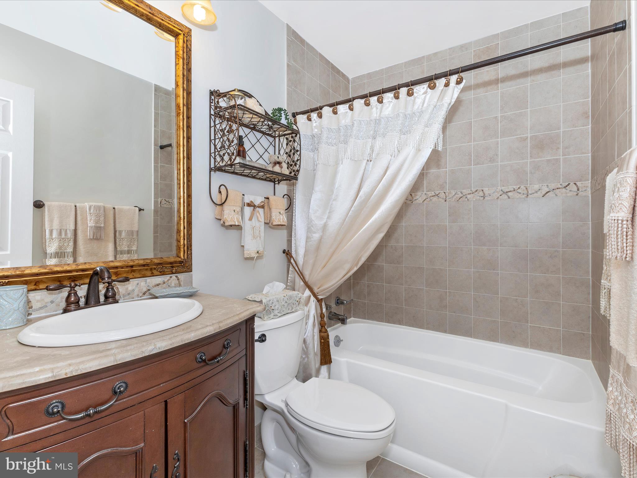 FOX CHAPEL - Residential