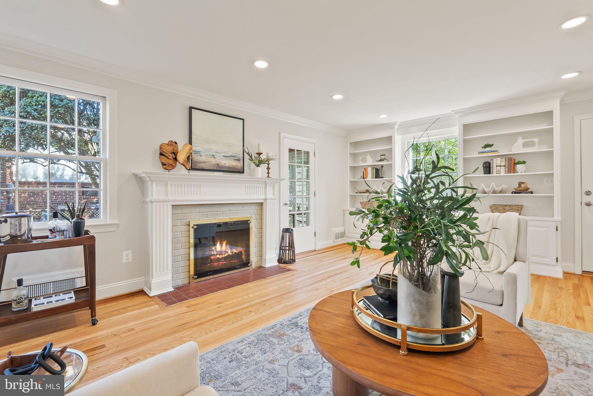 IVY HILL - Residential