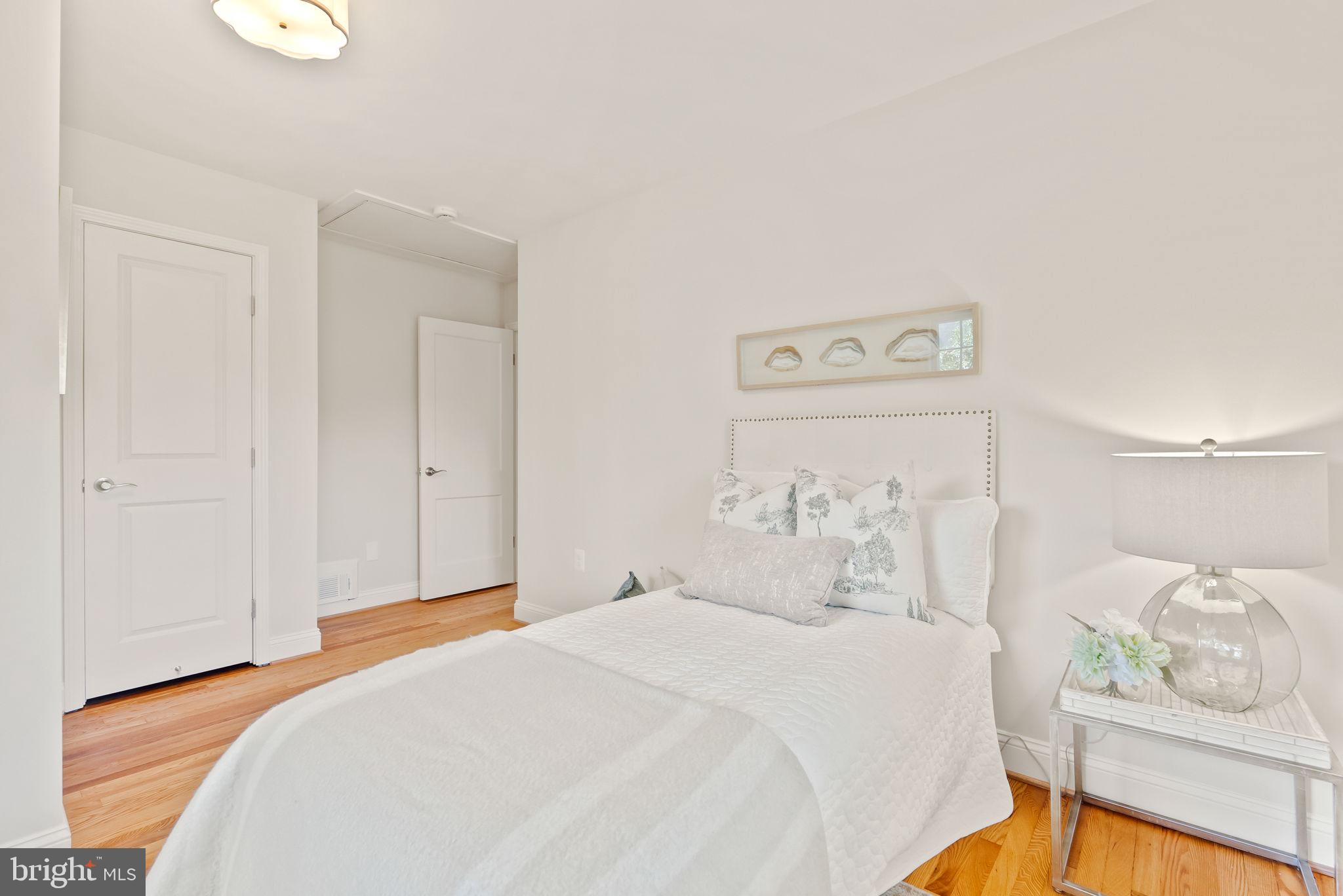 IVY HILL - Residential