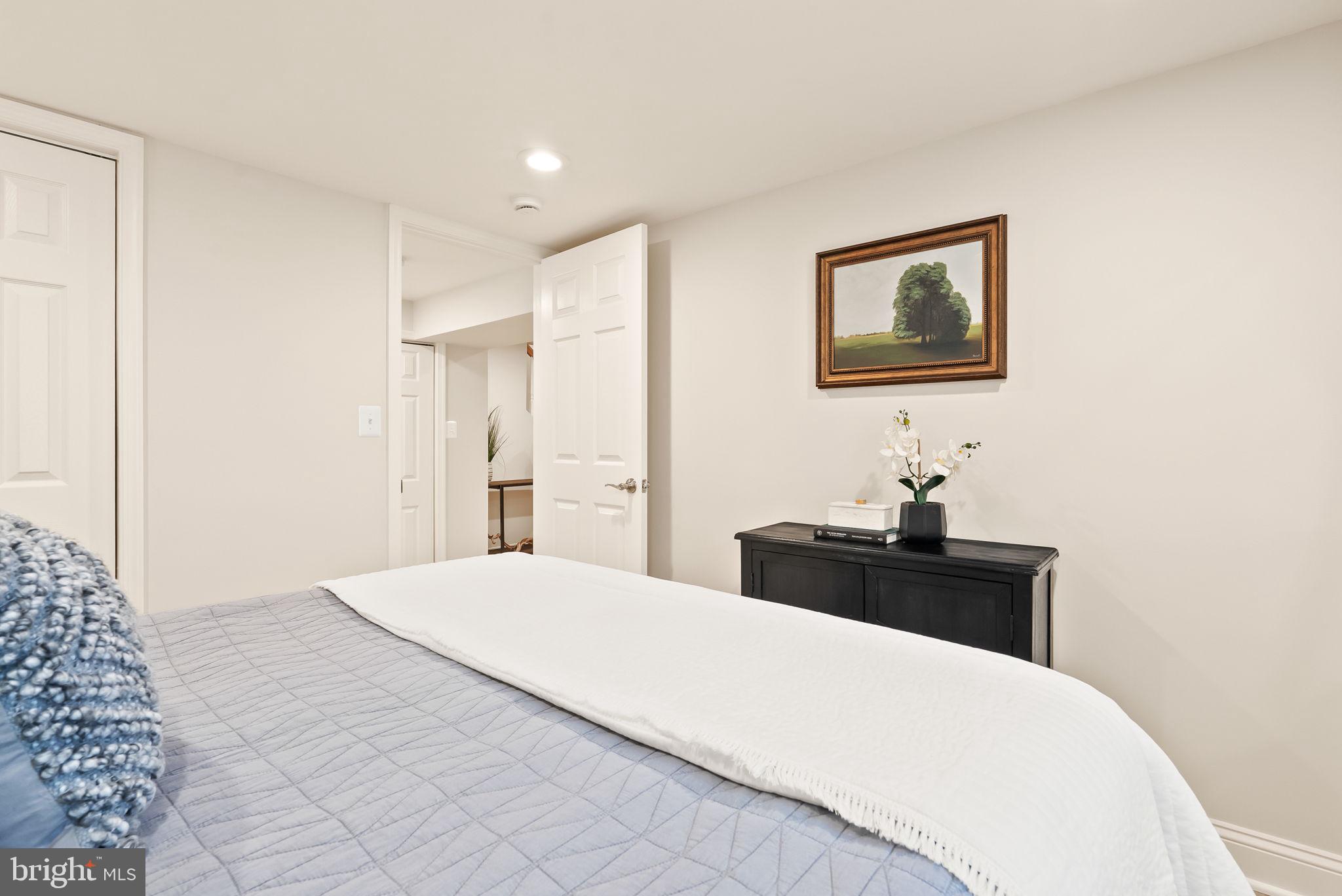 IVY HILL - Residential