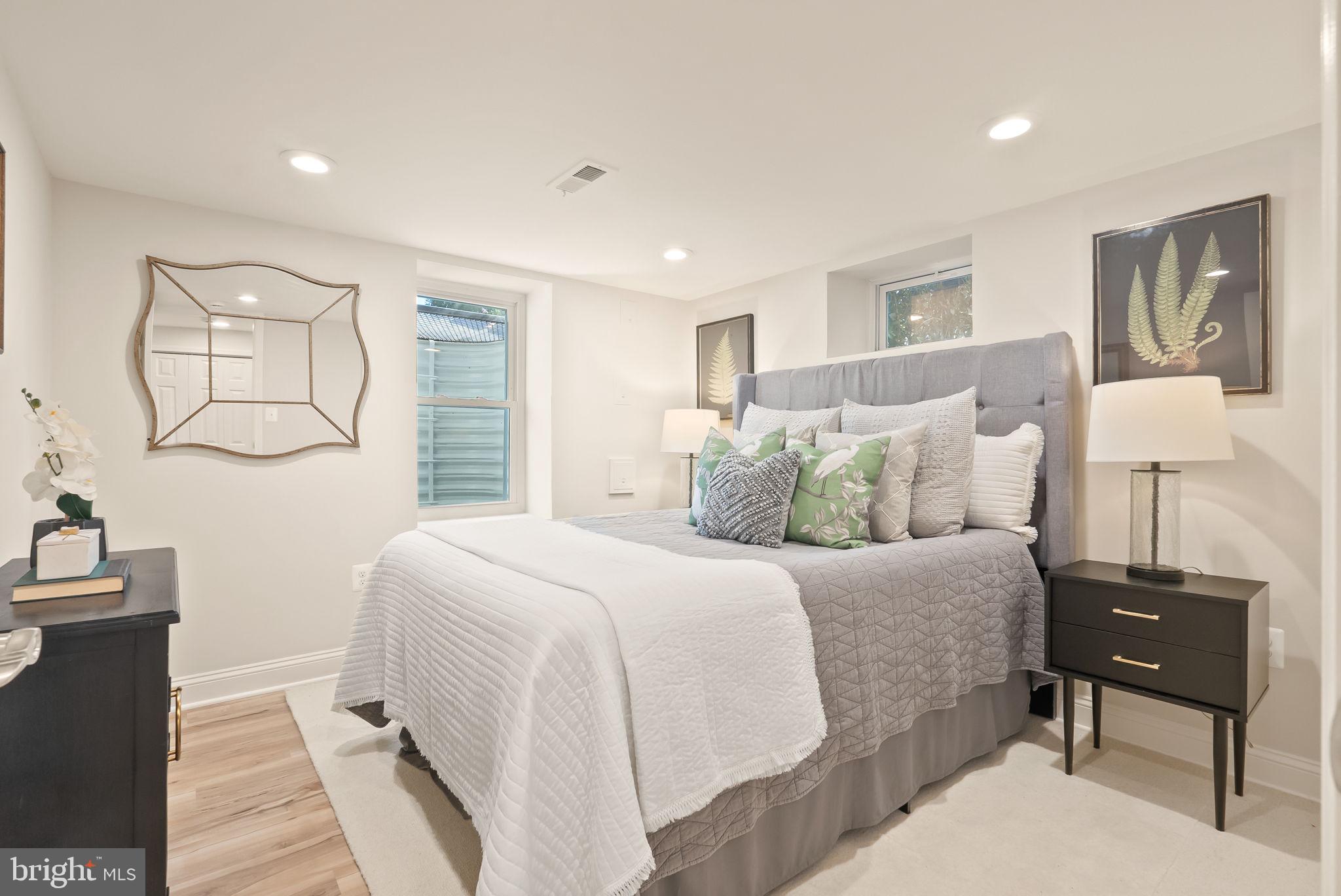 IVY HILL - Residential