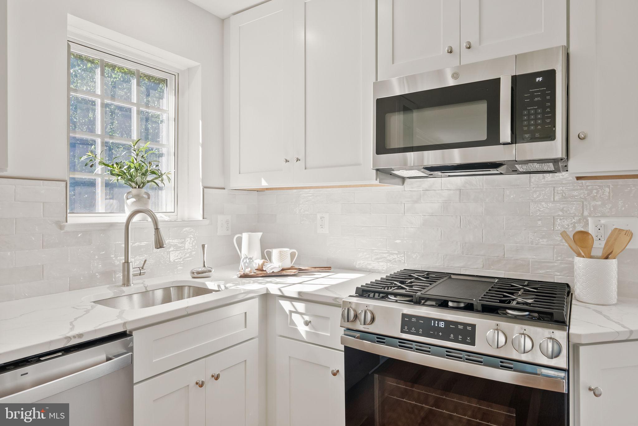 IVY HILL - Residential