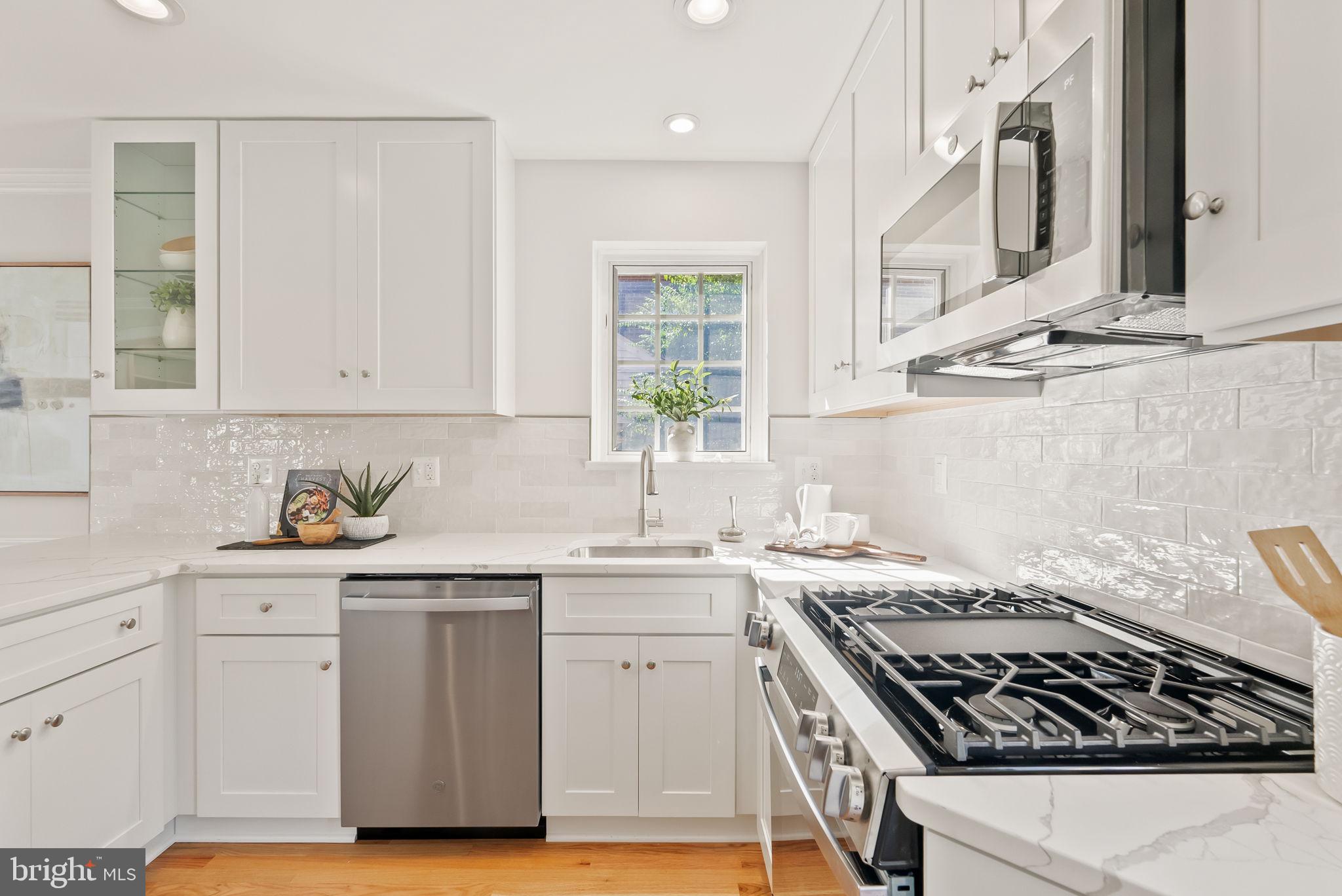 IVY HILL - Residential