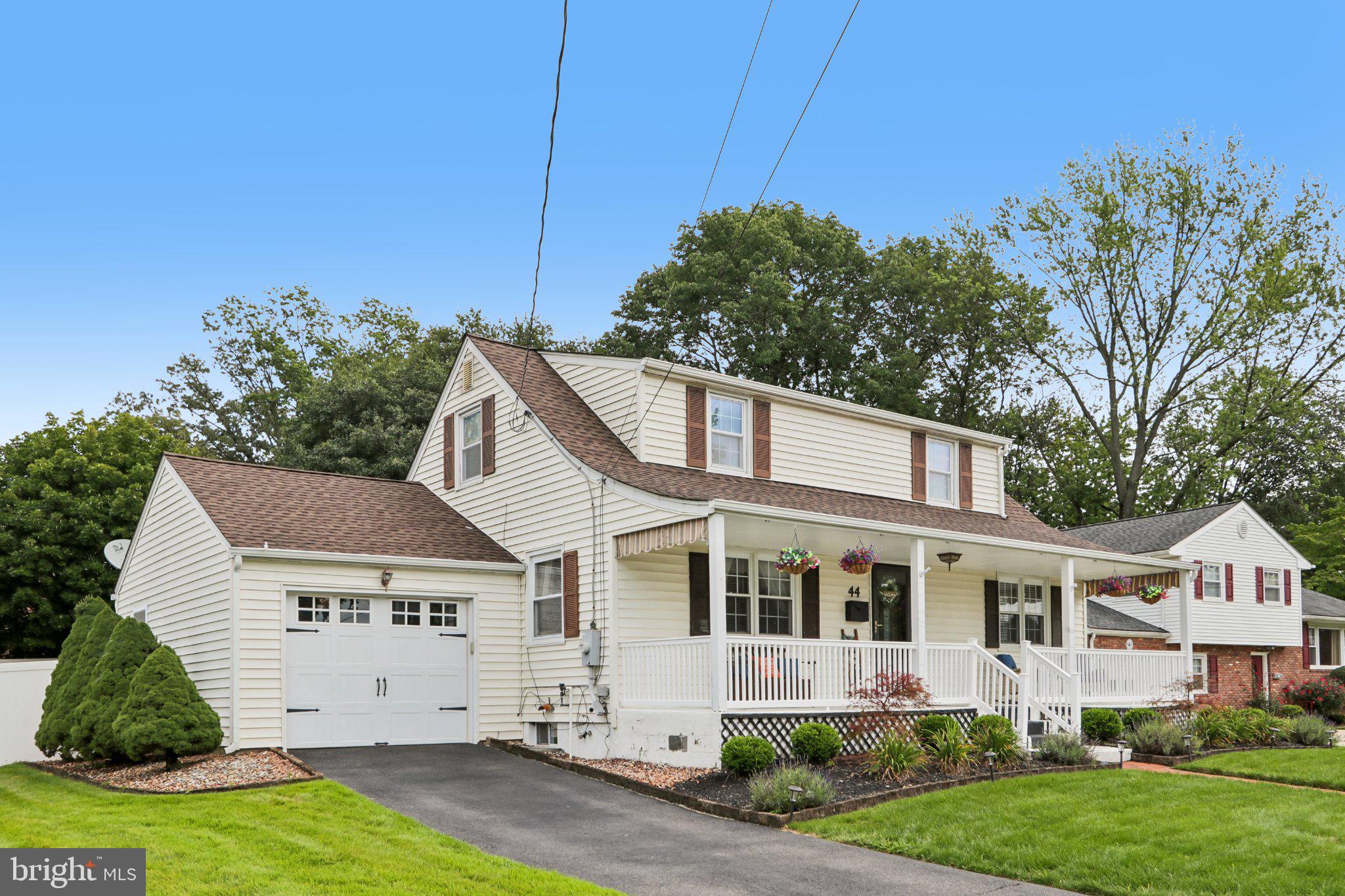 44 PINTINALLI DRIVE