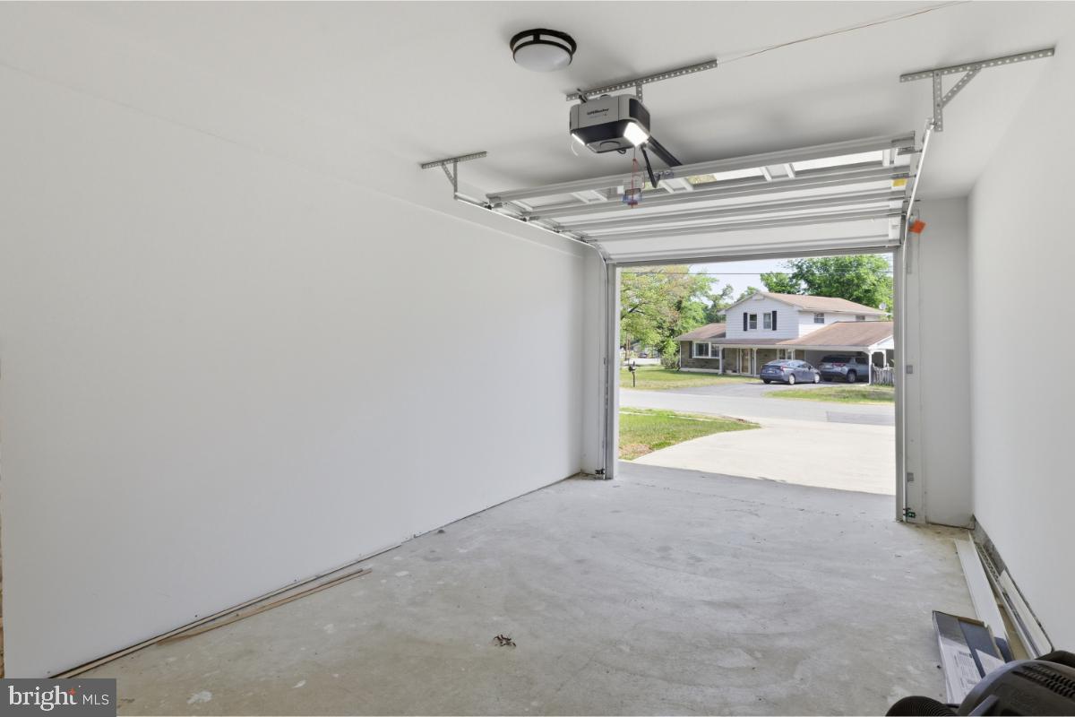 FORT WASHINGTON FOREST - Residential