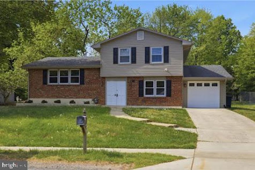 Welcome to this 4 level split with lots of upgrades.  All new siding,soffet, gutters and downspout that all match.  Brand new HVAC SYSTEM .   New carpet in the lower level.  Entire home has been painted.  The three bedrooms upstairs have hardwood floors which were all refinishedl. Allt he baseboards have been replaced with wide baseboards and all the louvered sliding doors on the closets have all been replaced with solid doors that swing out.  All new floors throughout except for the 3 bedrooms.

Baths and kitchen were updated.  Level #1 is the basement, level 2 is the foyer, first floor office or bedroom, computer room, half bath and large family room, level 3 is the large living room, dining room and kitchen and level 4 has 3 bedrooms and 2 fulls baths (one with tub and shower and the master bedroom has a stall shower..  The three upstair bedrooms have hardwood floors which were refinished

This home is in excellent condition with a new one car garage and pella sliding doors in the family room.  This home has a large flat rear yard for all your actiities.  The home is being sold "as is".  This home is waiting for the descriminating buyer.