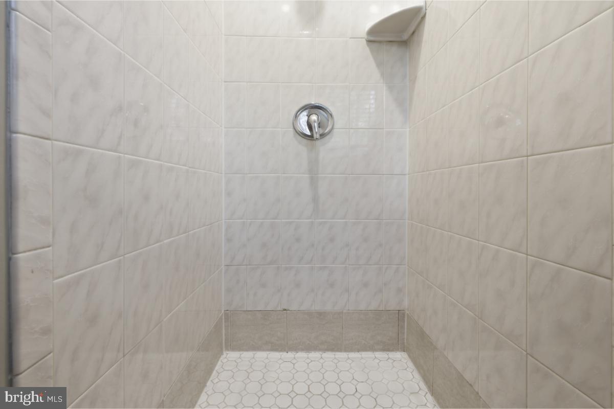 FORT WASHINGTON FOREST - Residential