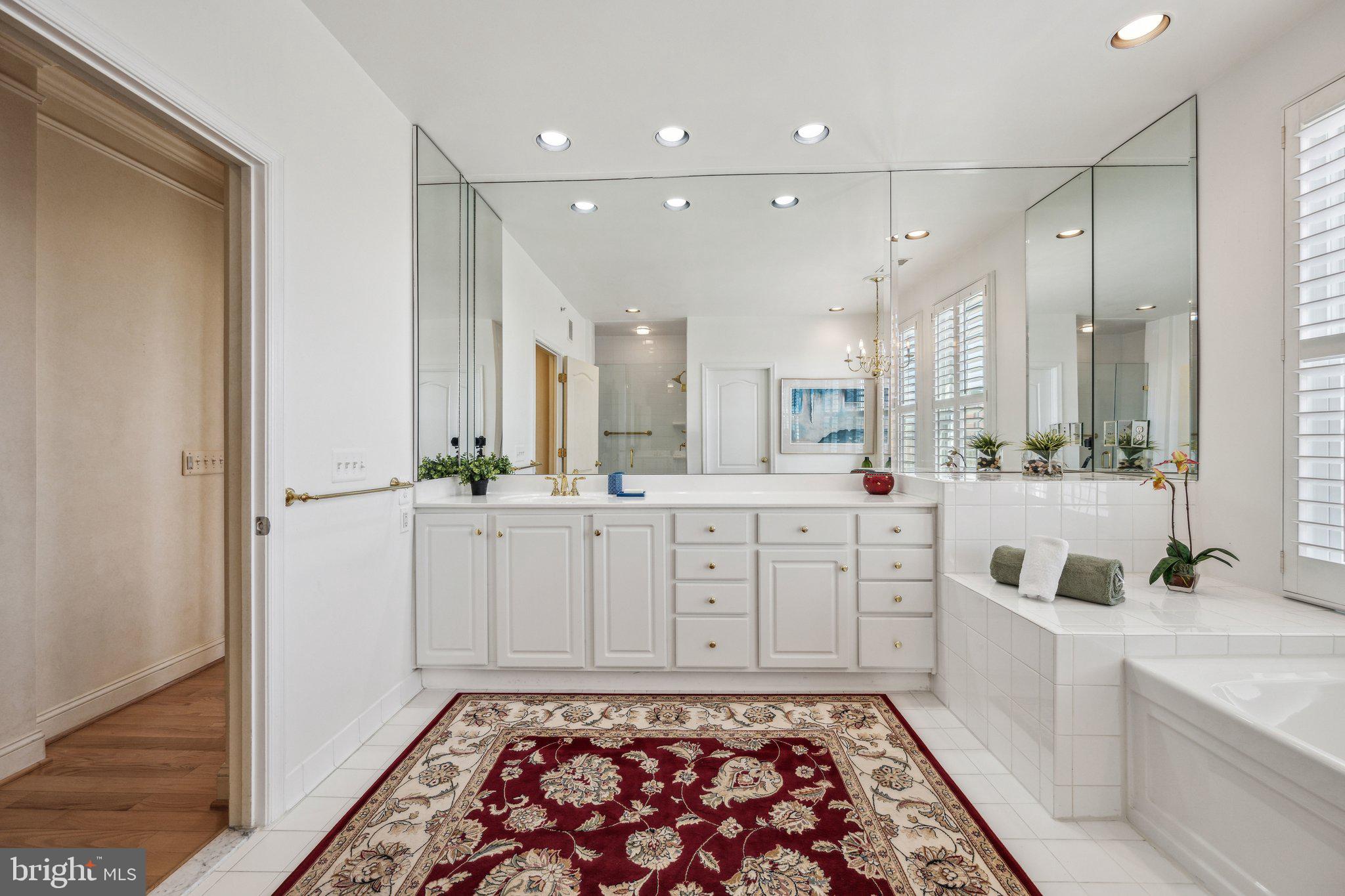 FALLSGROVE - Residential