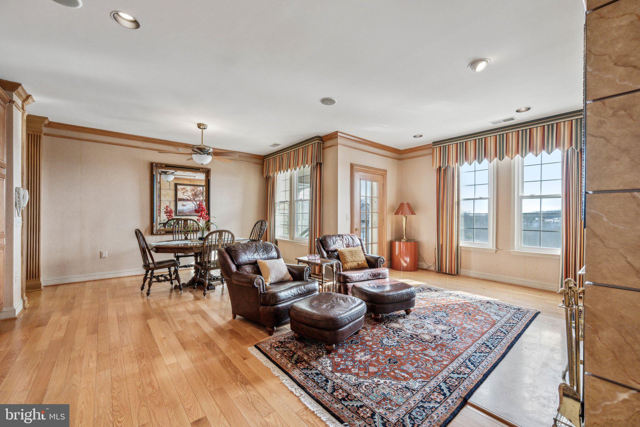 FALLSGROVE - Residential