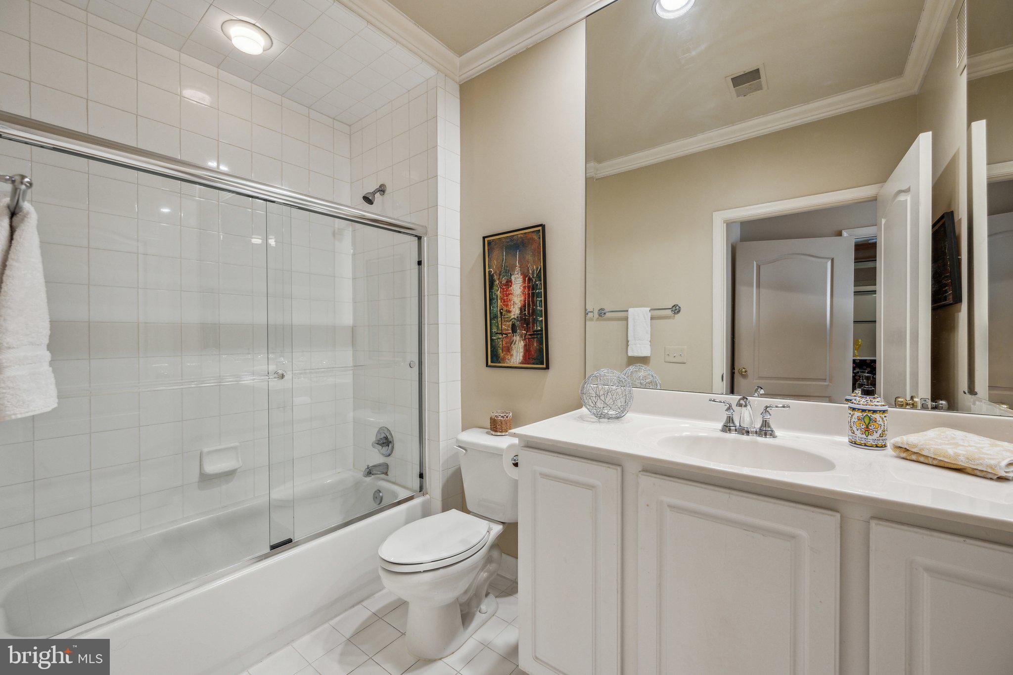 FALLSGROVE - Residential