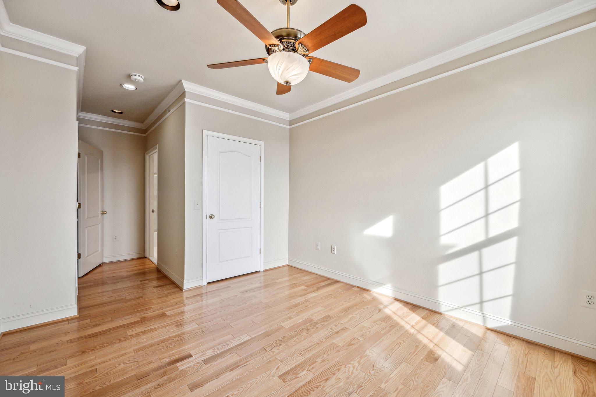 FALLSGROVE - Residential