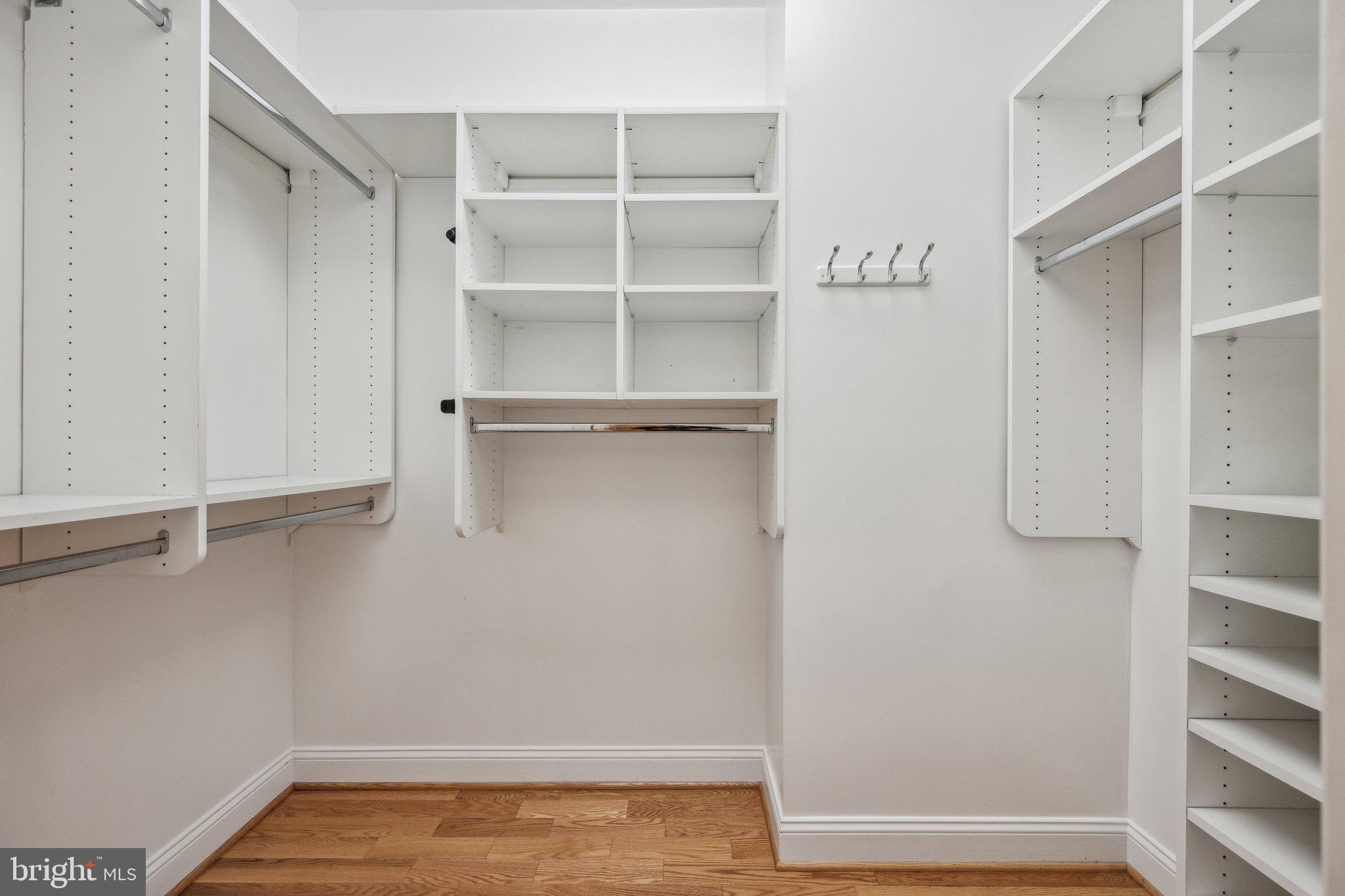 FALLSGROVE - Residential