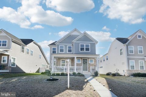 5660 LEWIS CARROLL DRIVE WHITE PLAINS MD 20695