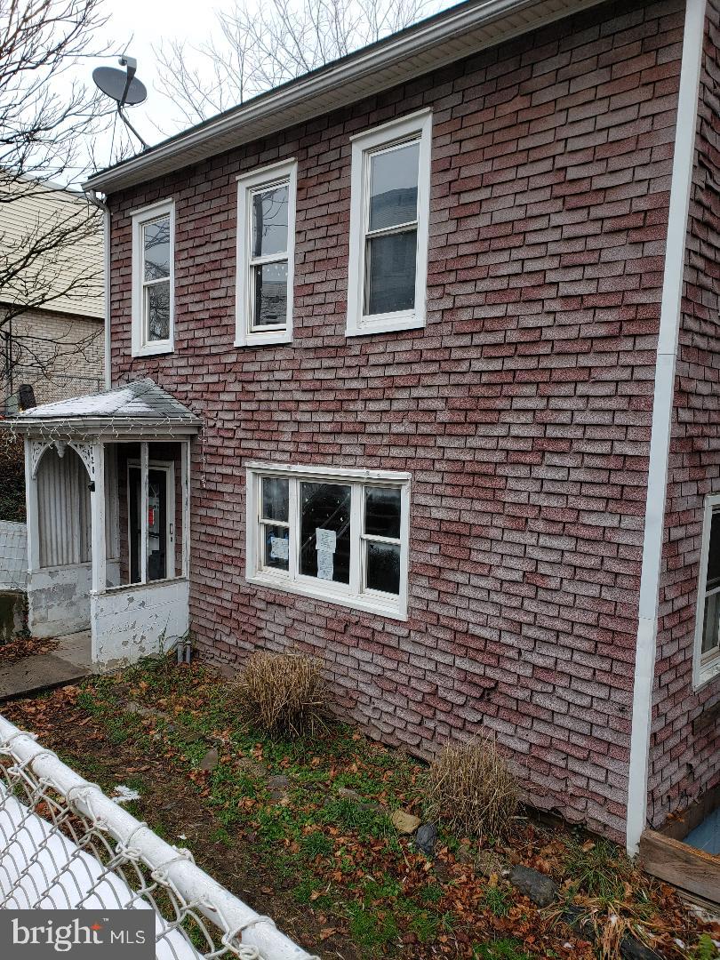 POTTSVILLE - Residential