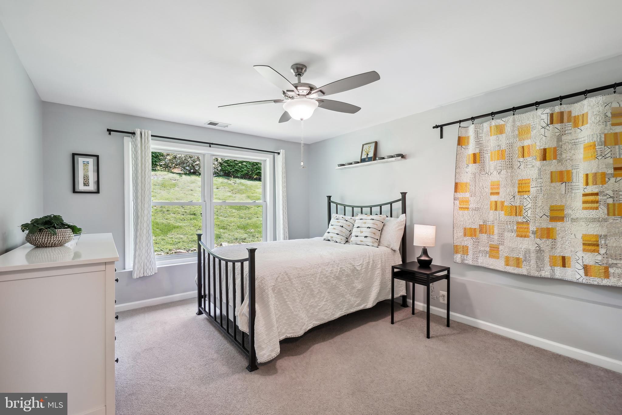 WILLIAMSBURG VILLAGE - Residential