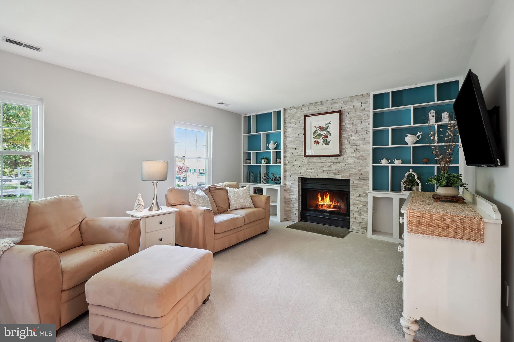 WILLIAMSBURG VILLAGE - Residential