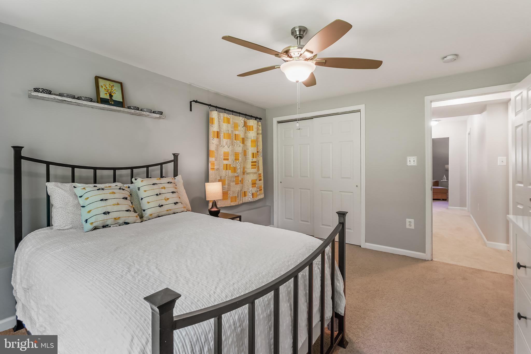 WILLIAMSBURG VILLAGE - Residential