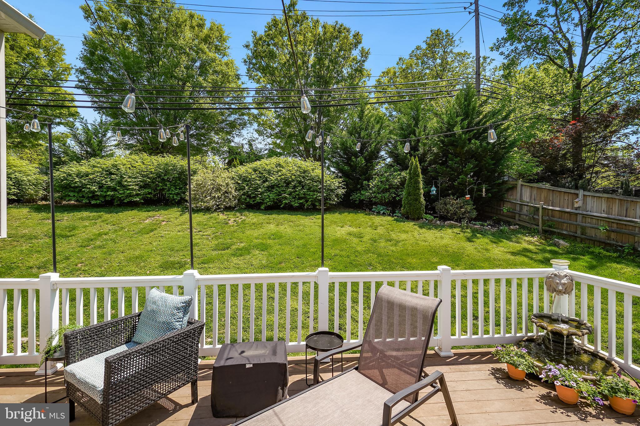 WILLIAMSBURG VILLAGE - Residential