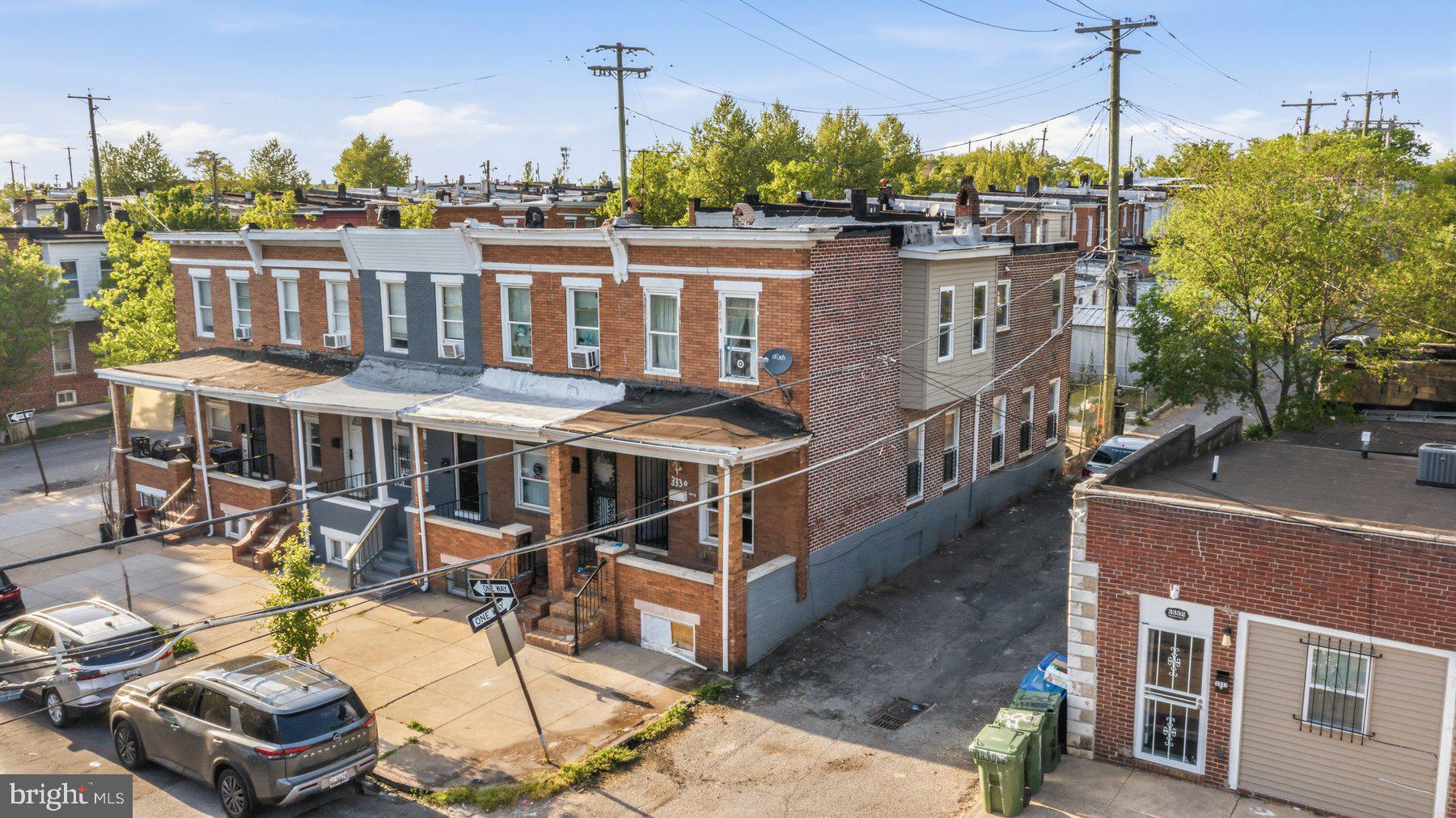 ELLWOOD PARK - Residential